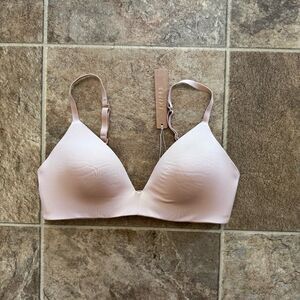 Skims Wireless Form T-shirt Bra Clay Size 34B